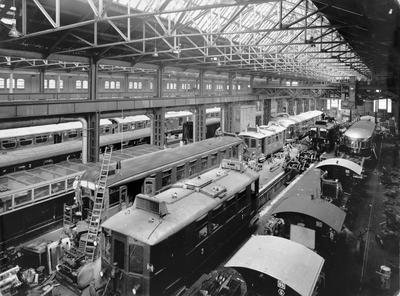 222783 Interieur van de Centrale Werkplaats van de N.S. te Haarlem.